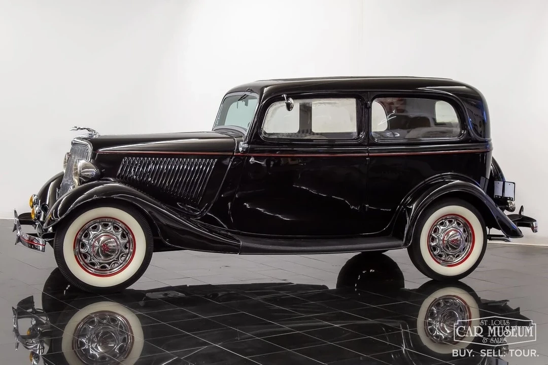 1934 Ford Model 18 & 40 - Image 2 of 21