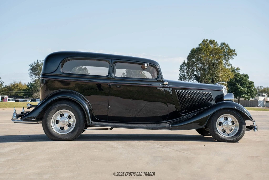 1934 Ford Model 18 & 40 - Image 9 of 12
