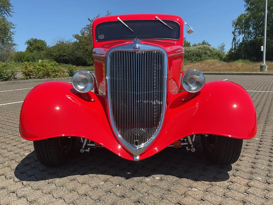 1934 Ford Model 18 & 40 - Image 4 of 31