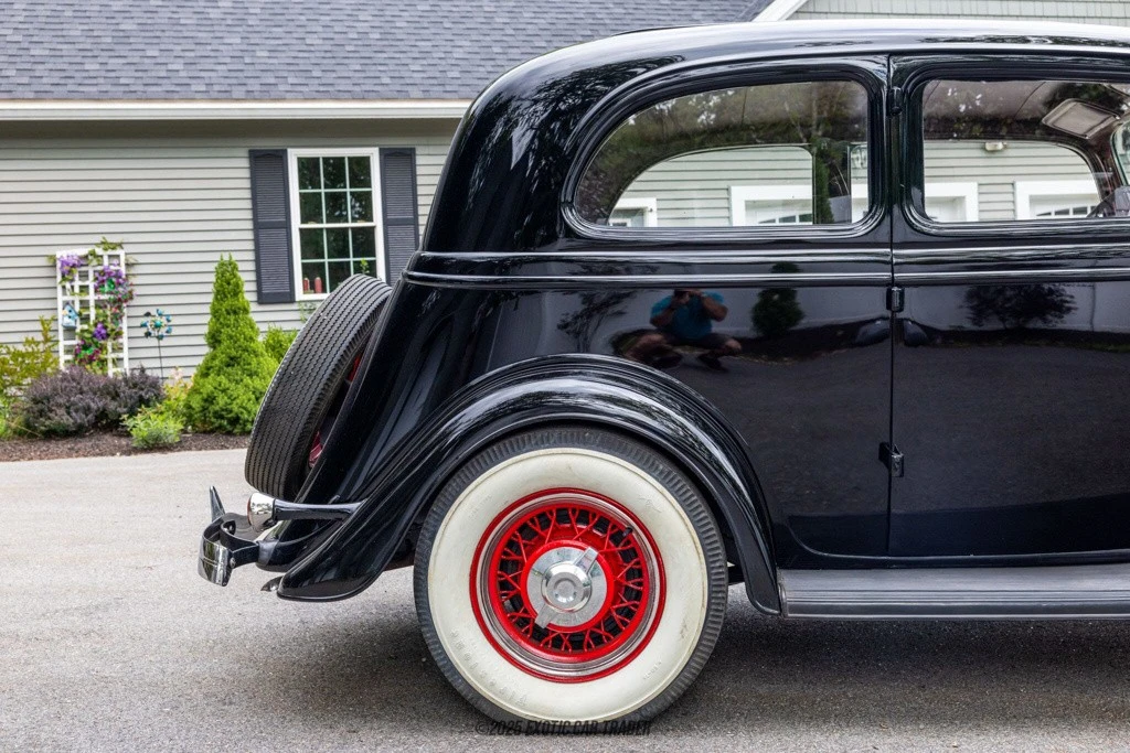 1934 Ford Model 18 & 40 - Image 10 of 12
