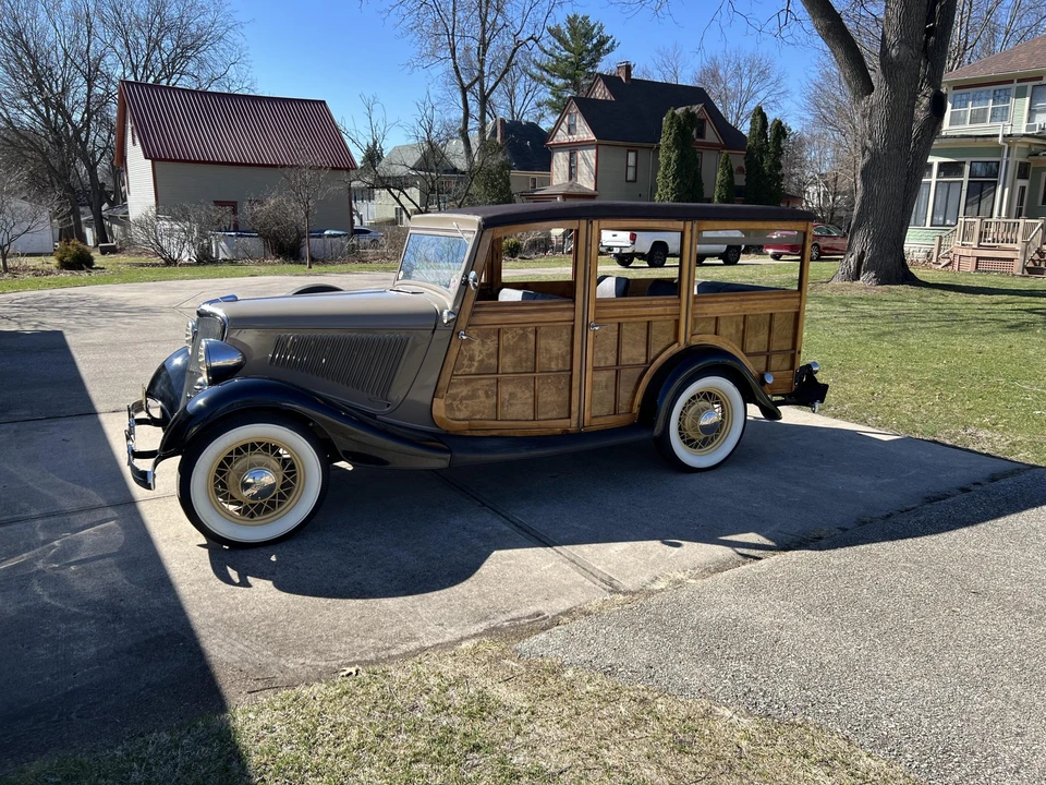1934 Ford Model 18 & 40 - Image 24 of 31