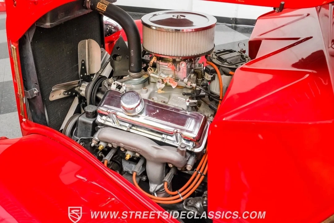 1934 Ford Model A Pickup & Model AA - Image 4 of 12