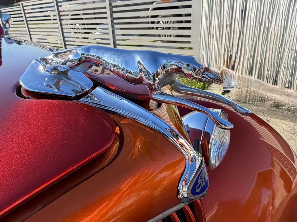 1934 Ford Model 18 & 40 - Image 15 of 21
