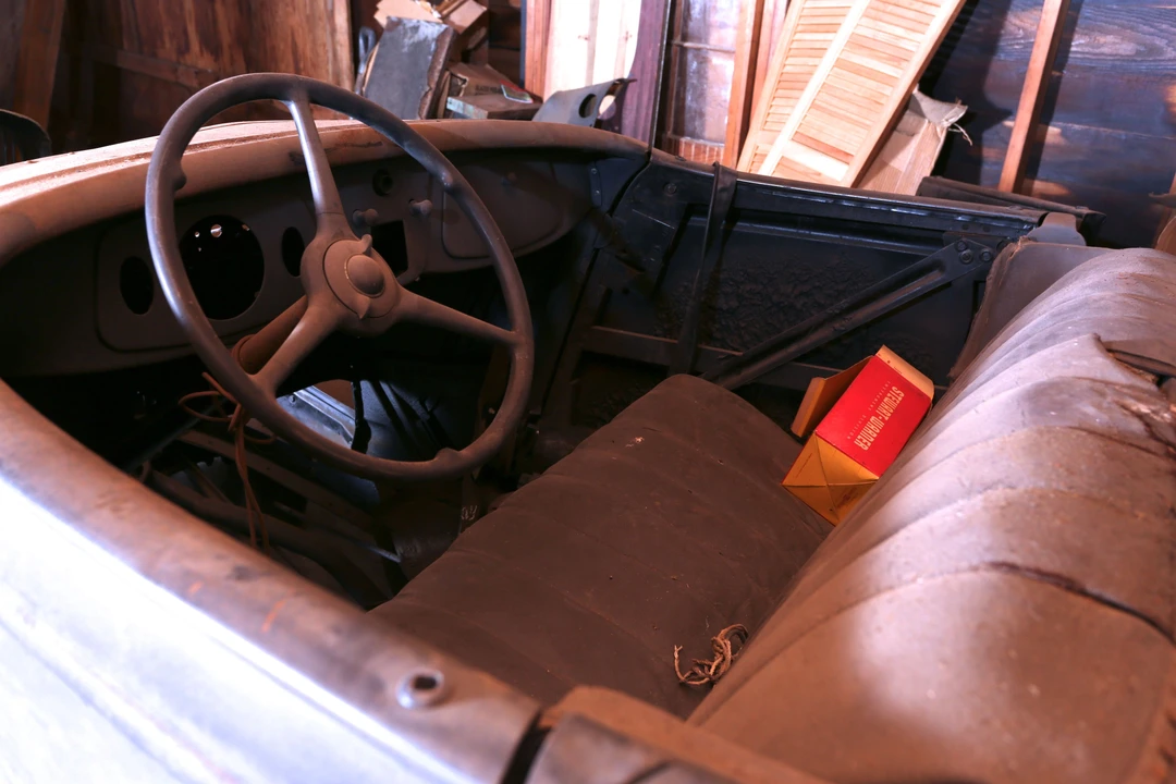 1934 Ford Model 18 & 40 - Image 2 of 3