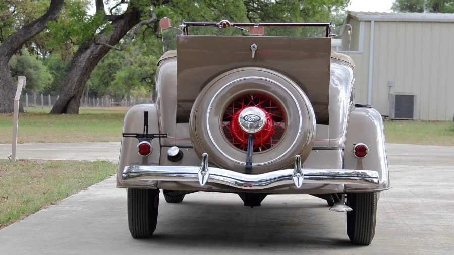 1934 Ford Model 18 & 40 - Image 15 of 19