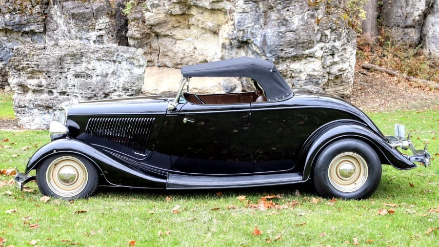 1934 Ford Model 18 & 40 - Image 2 of 14