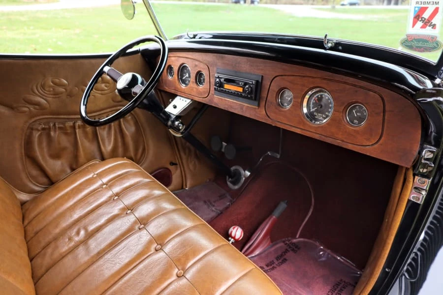 1934 Ford Model 18 & 40 - Image 9 of 14