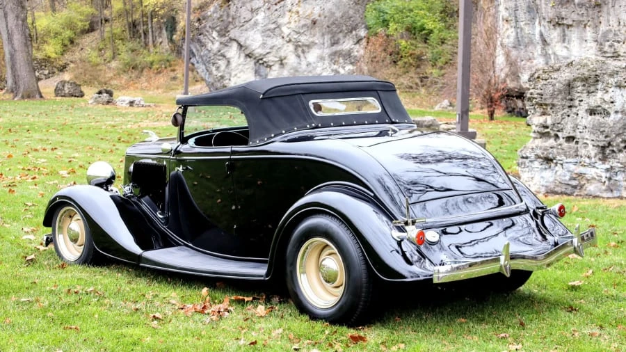 1934 Ford Model 18 & 40 - Image 3 of 14