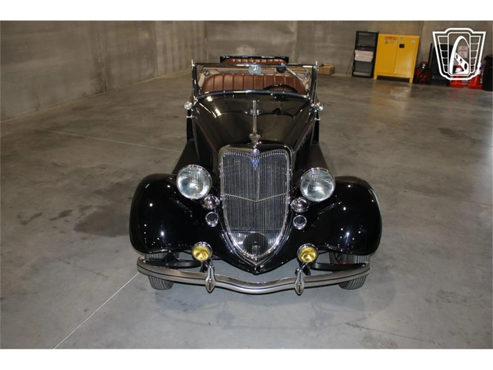 1934 Ford Standard & Deluxe & Super Deluxe - Image 16 of 31