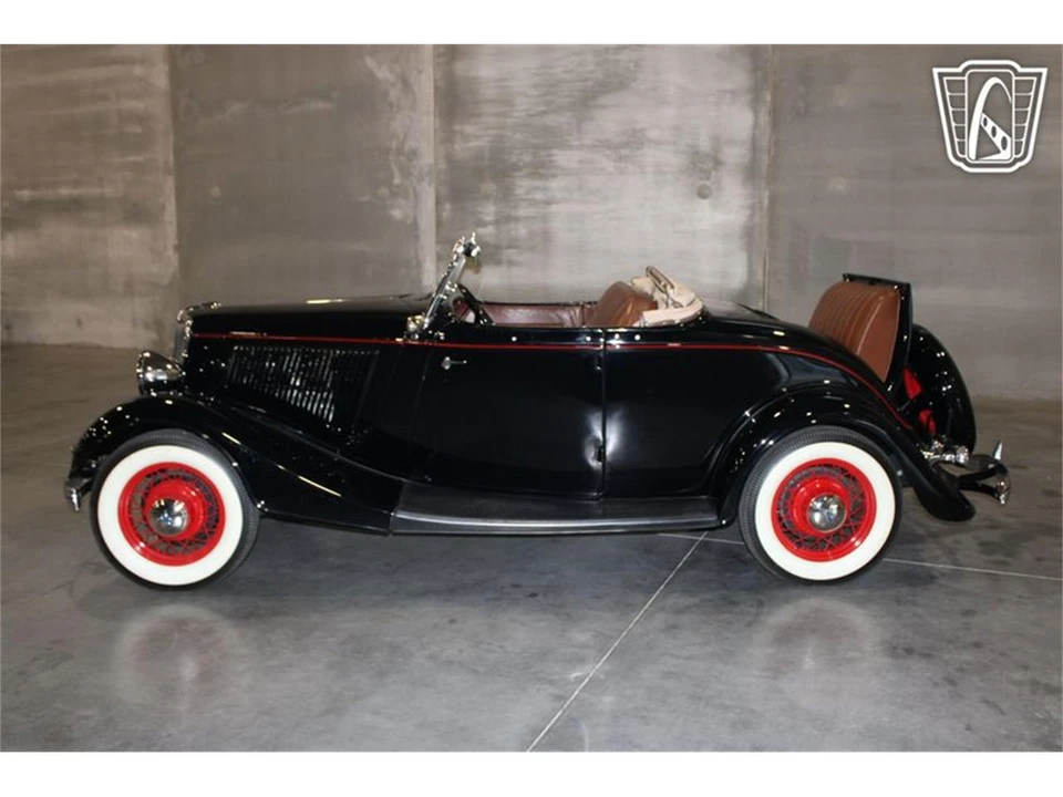 1934 Ford Standard & Deluxe & Super Deluxe - Image 2 of 31