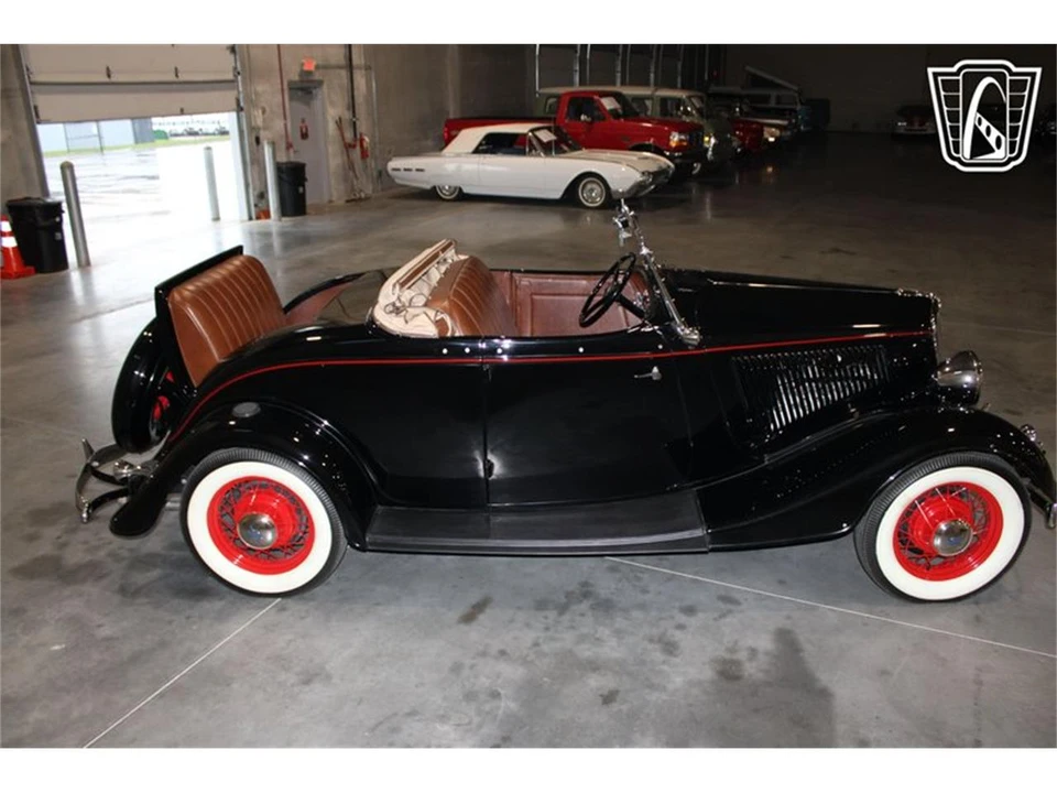 1934 Ford Standard & Deluxe & Super Deluxe - Image 14 of 31