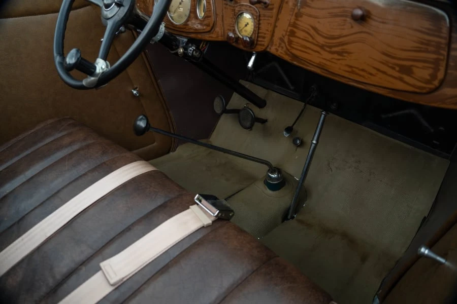 1934 Ford Model 18 & 40 - Image 16 of 18