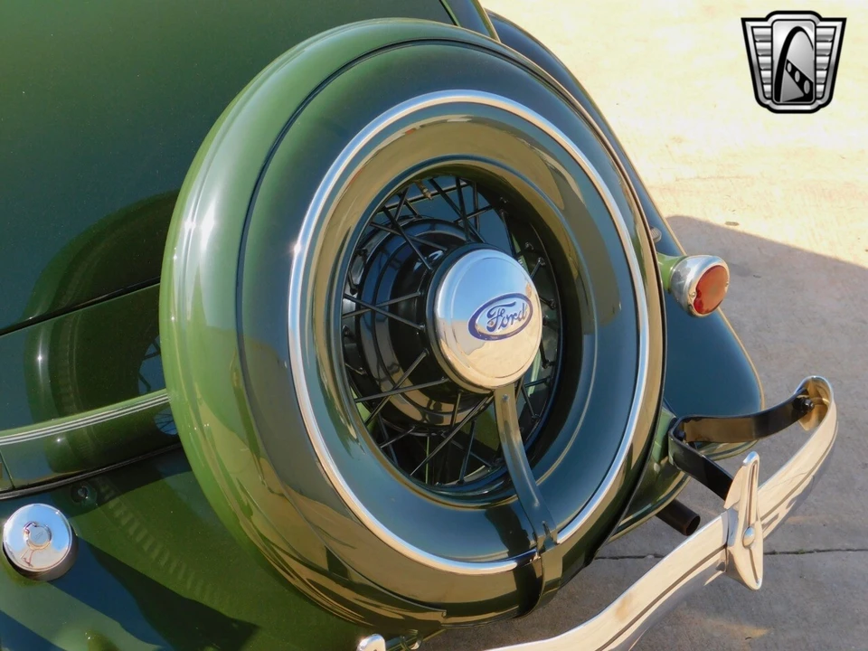 1934 Ford Hot Rod - Image 10 of 12