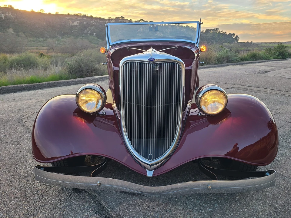 1934 Ford Model 18 & 40 - Image 18 of 31