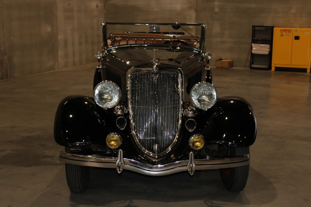 1934 Ford Model 18 & 40 - Image 10 of 12