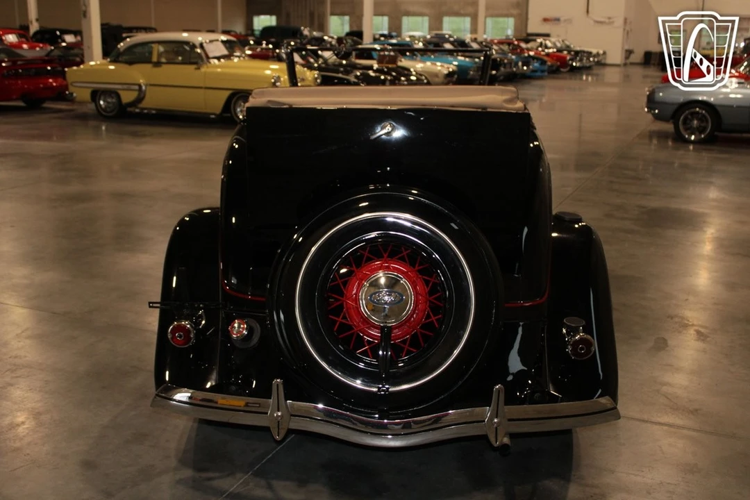 1934 Ford Model 18 & 40 - Image 5 of 12