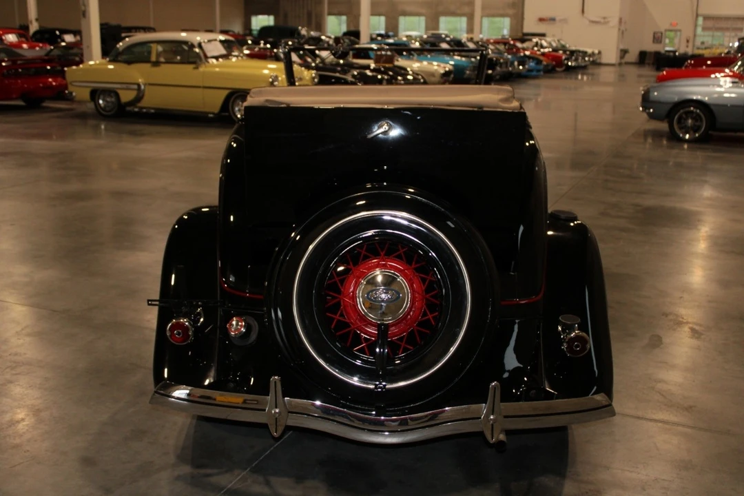 1934 Ford Model 18 & 40 - Image 5 of 12