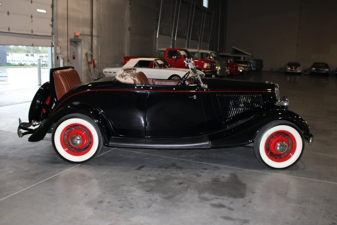 1934 Ford Model 18 & 40 - Image 8 of 12