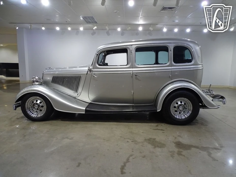1934 Ford Model 18 & 40 - Image 8 of 12