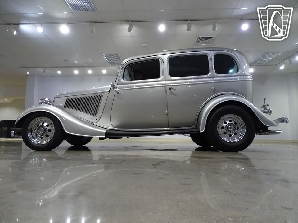 1934 Ford Model 18 & 40 - Image 9 of 12