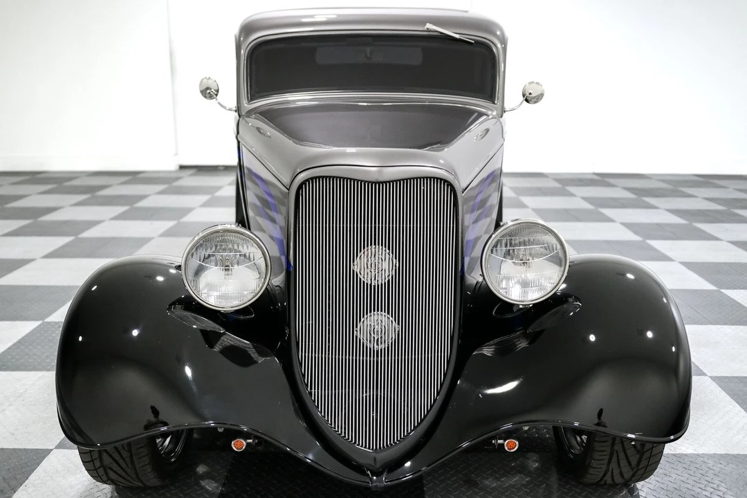 1934 Ford Standard & Deluxe & Super Deluxe - Image 2 of 22