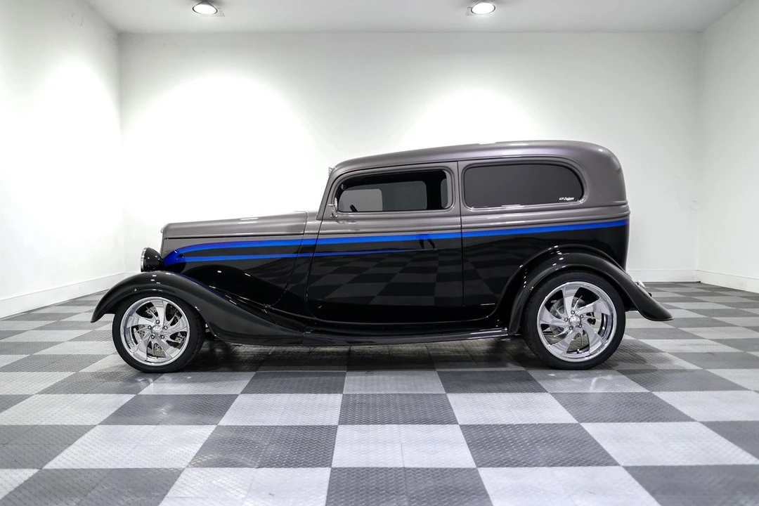 1934 Ford Standard & Deluxe & Super Deluxe - Image 4 of 22