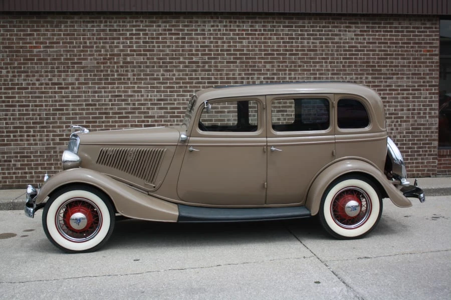 1934 Ford Model 18 & 40 - Image 2 of 12