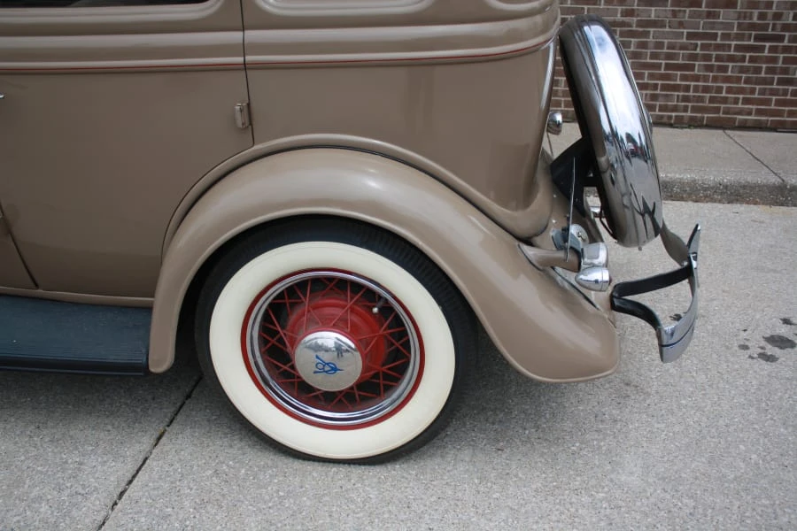 1934 Ford Model 18 & 40 - Image 10 of 12