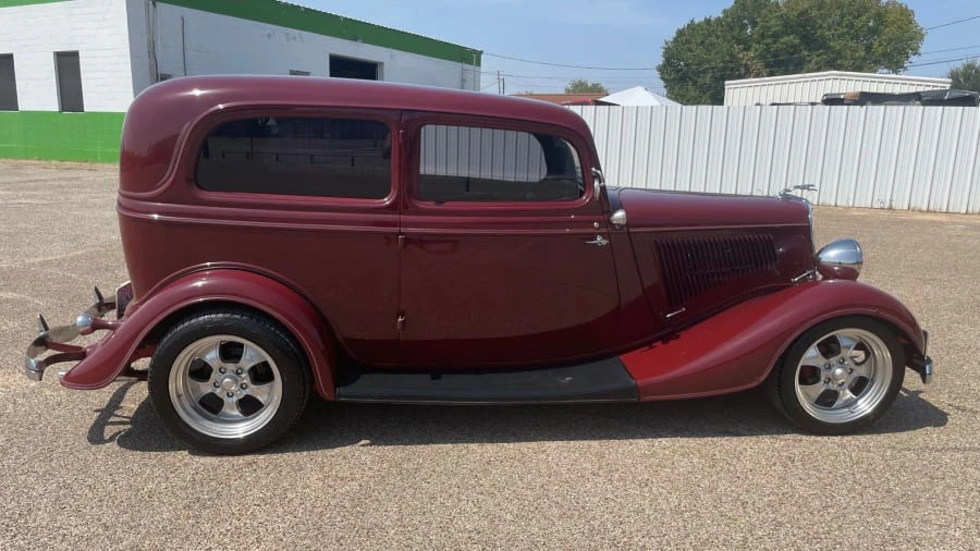 1934 Ford Model 18 & 40 - Image 2 of 12