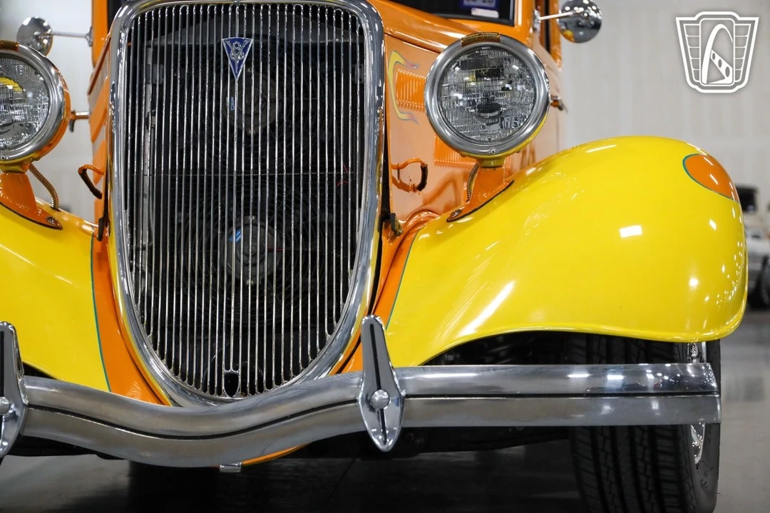 1934 Ford Model 18 & 40 - Image 10 of 12
