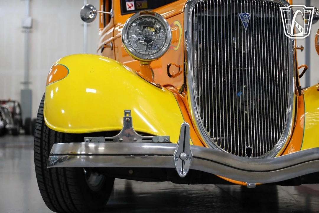 1934 Ford Model 18 & 40 - Image 9 of 12