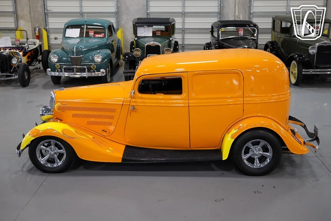 1934 Ford Model 18 & 40 - Image 11 of 12