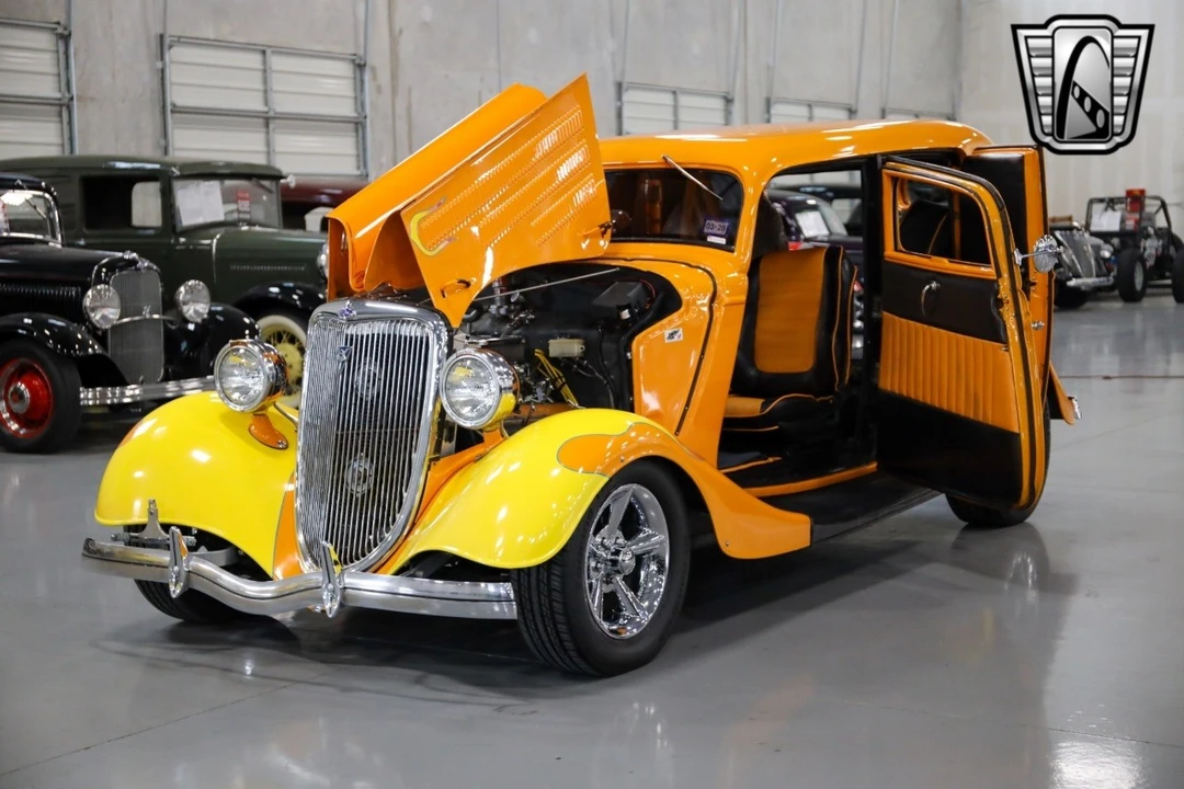 1934 Ford Model 18 & 40 - Image 9 of 21