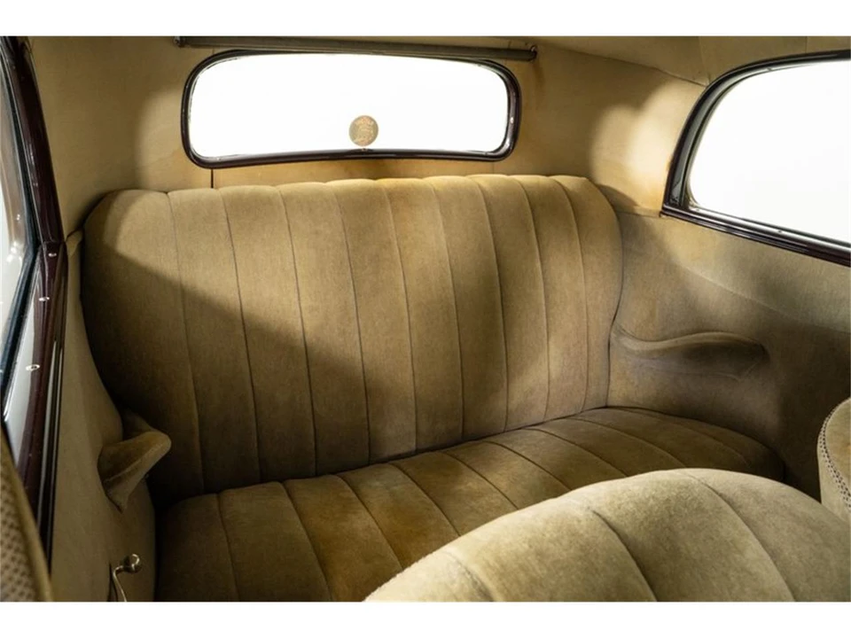 1934 Ford Standard & Deluxe & Super Deluxe - Image 29 of 31