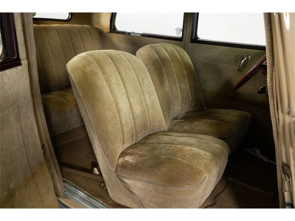 1934 Ford Standard & Deluxe & Super Deluxe - Image 28 of 31