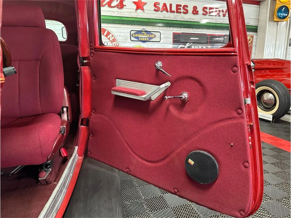 1934 Ford Standard & Deluxe & Super Deluxe - Image 15 of 31