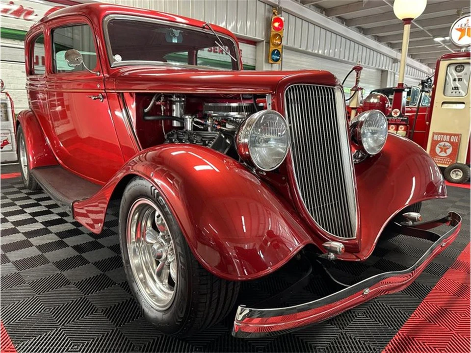 1934 Ford Standard & Deluxe & Super Deluxe - Image 4 of 31