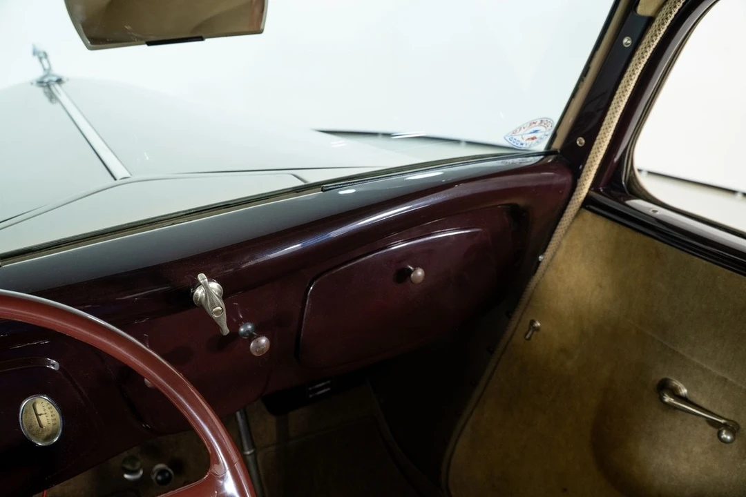 1934 Ford Standard & Deluxe & Super Deluxe - Image 22 of 31