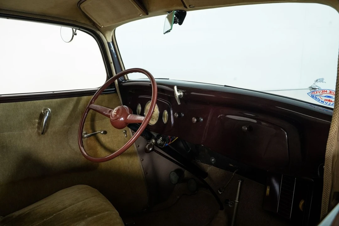 1934 Ford Standard & Deluxe & Super Deluxe - Image 28 of 31