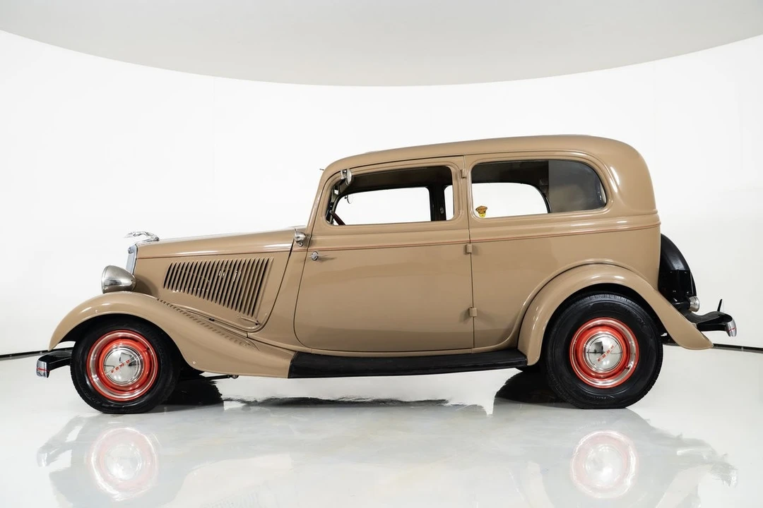 1934 Ford Standard & Deluxe & Super Deluxe - Image 7 of 31