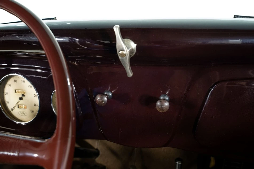 1934 Ford Standard & Deluxe & Super Deluxe - Image 23 of 31