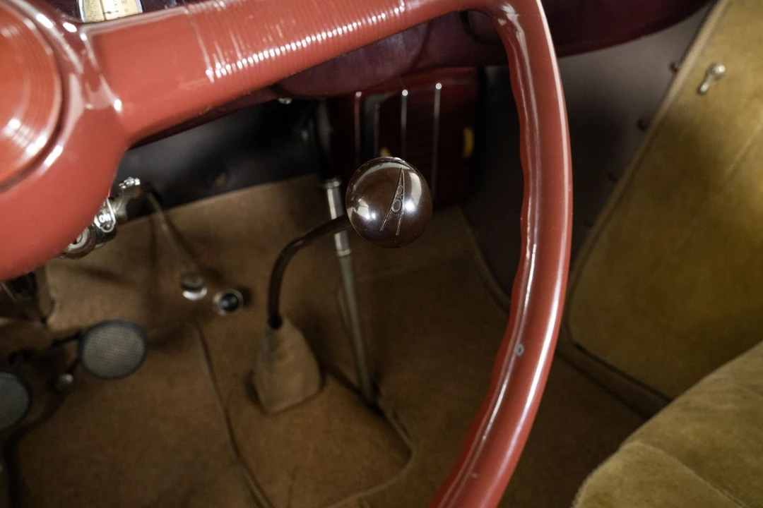 1934 Ford Standard & Deluxe & Super Deluxe - Image 24 of 31