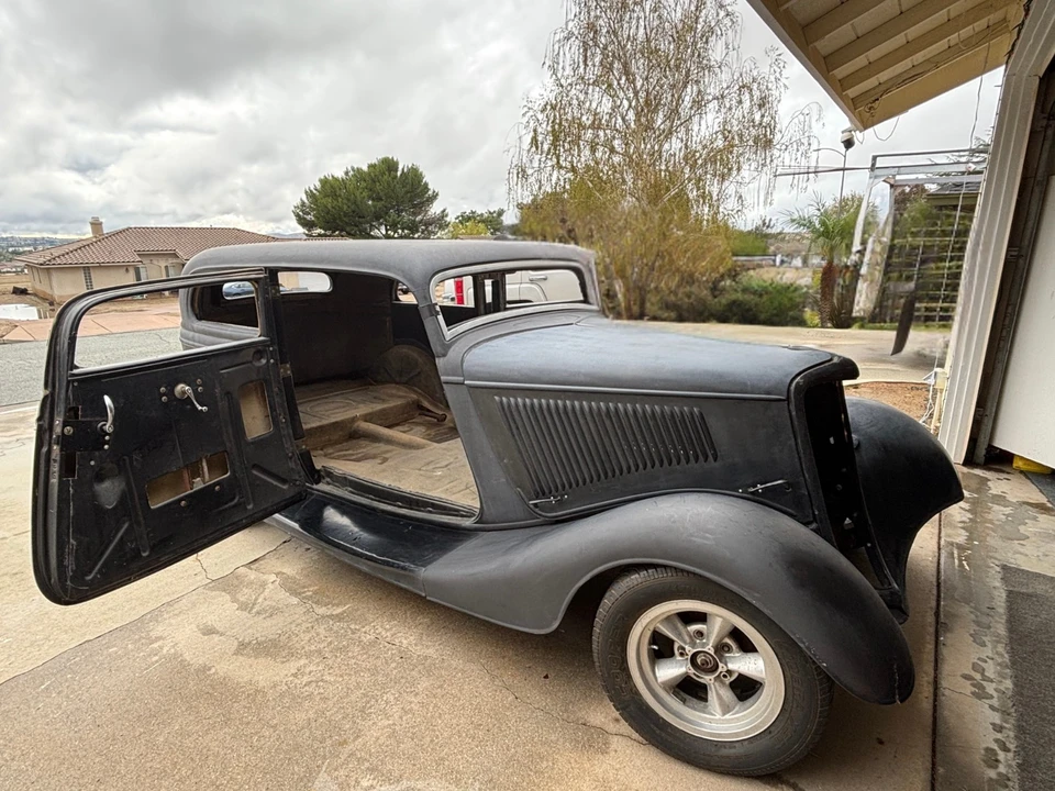 1934 Ford Model 18 & 40 - Image 11 of 19