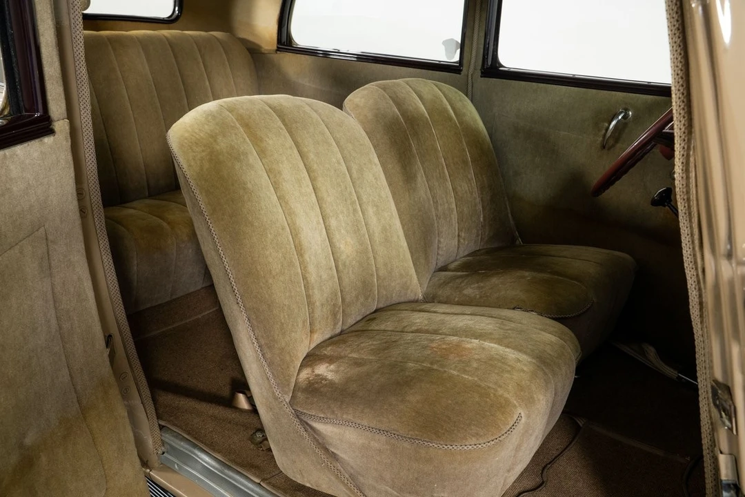 1934 Ford Standard & Deluxe & Super Deluxe - Image 30 of 31
