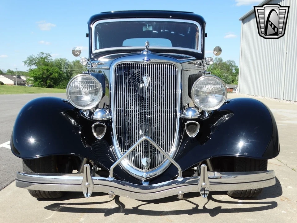 1934 Ford Model 18 & 40 - Image 3 of 21