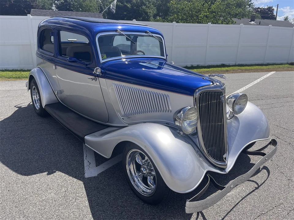 1934 Ford Standard & Deluxe & Super Deluxe - Image 12 of 31
