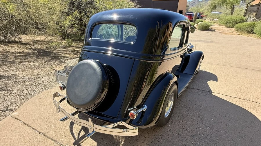 1934 Ford Model 18 & 40 - Image 2 of 11