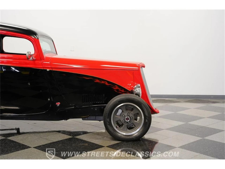 1934 Ford Standard & Deluxe & Super Deluxe - Image 29 of 31