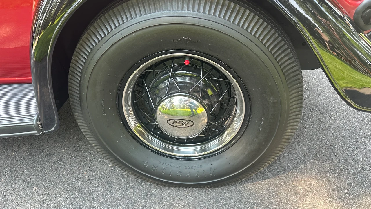 1934 Ford Standard & Deluxe & Super Deluxe - Image 29 of 31