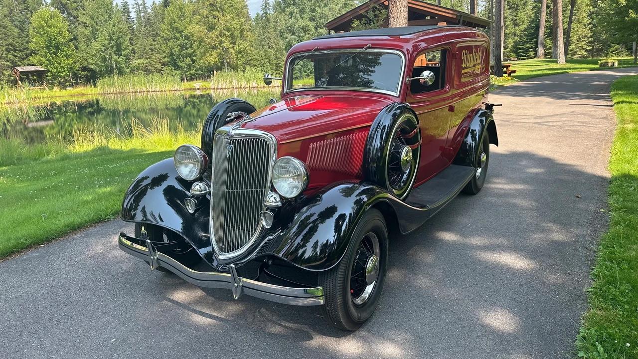 1934 Ford Standard & Deluxe & Super Deluxe - Image 10 of 31
